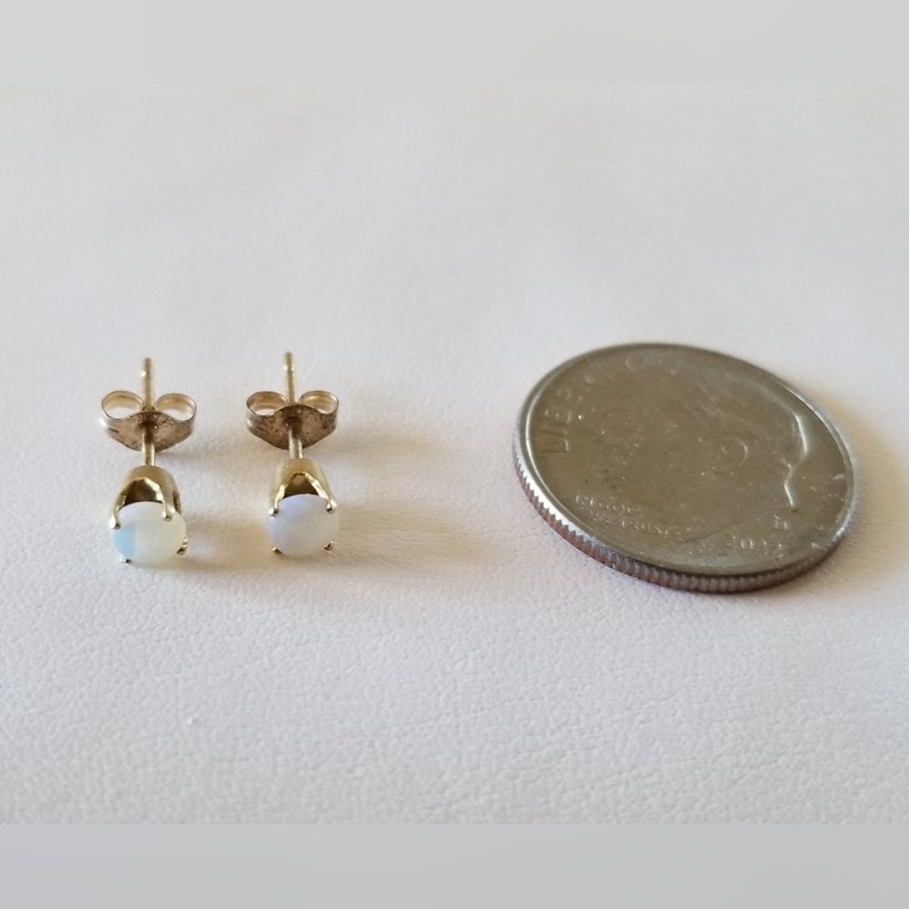 10K Gold Opal Stud Earrings - Picture 3 of 6